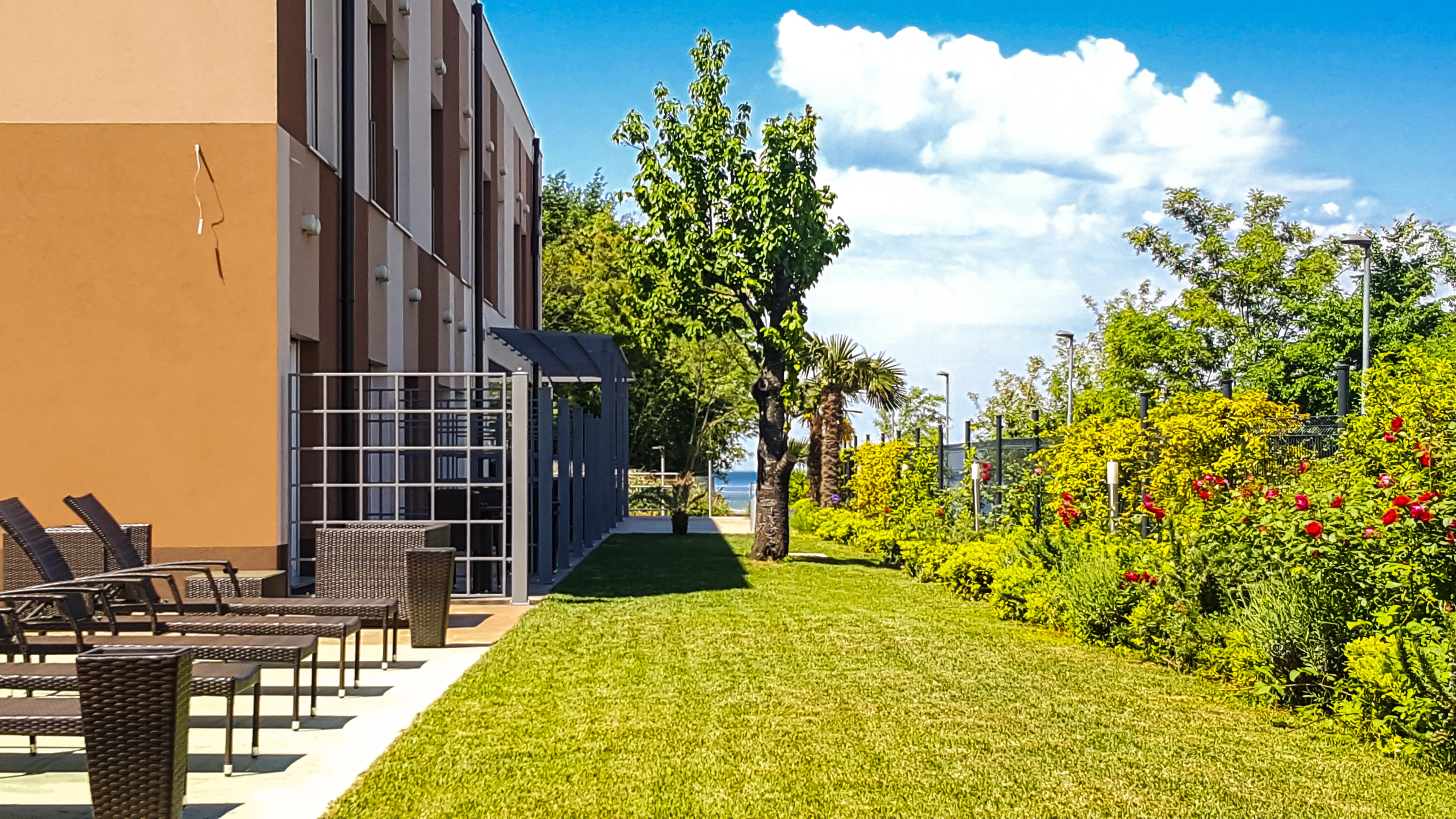 Hotel Lavender - Oleander Resort Strunjan Eksteriør billede